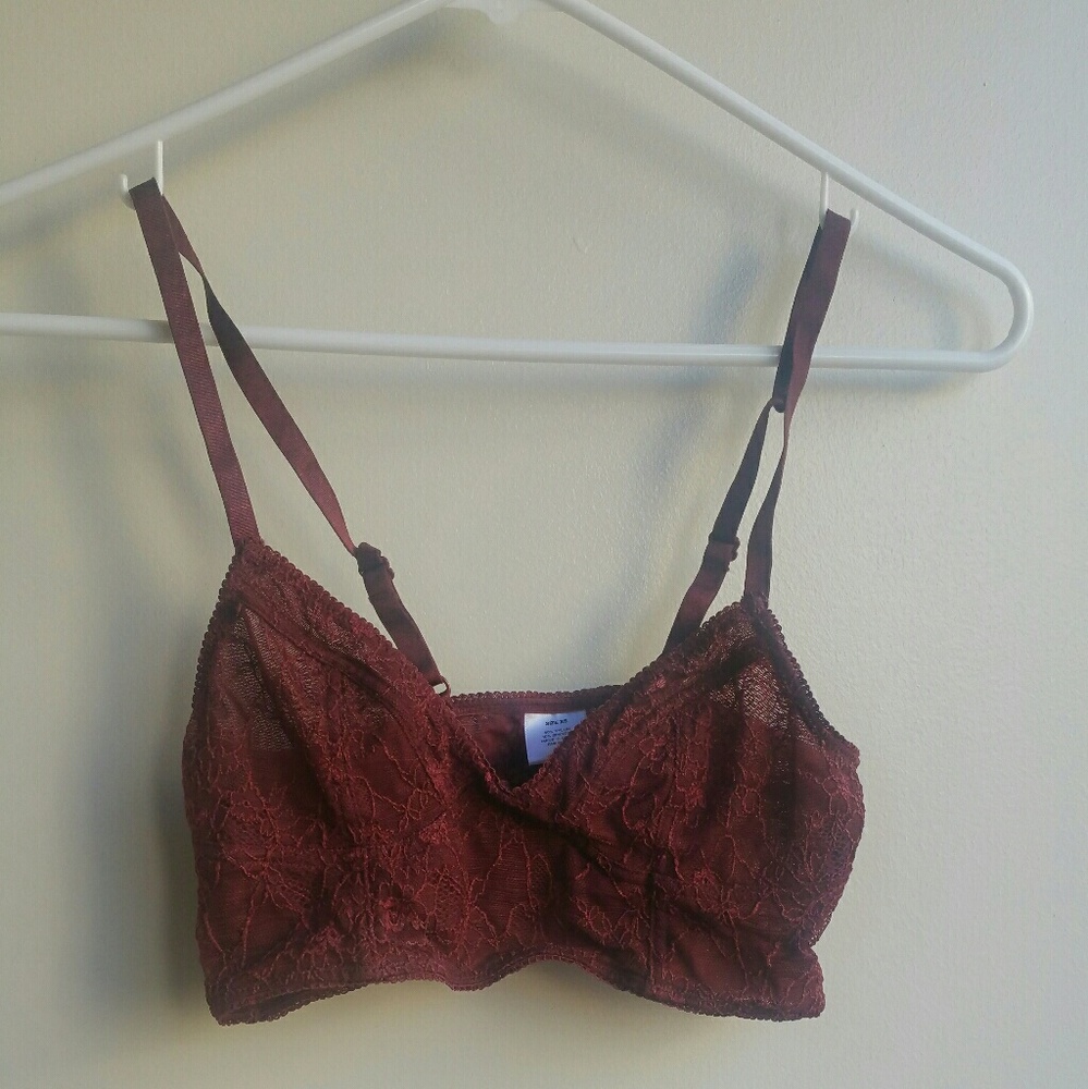 Nwot XS Target Lace Bralette in "Crisp Berry"